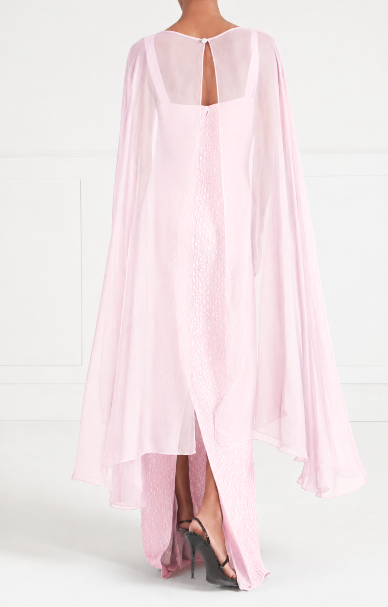 Pyramus Cape Gown - Lilac Rose