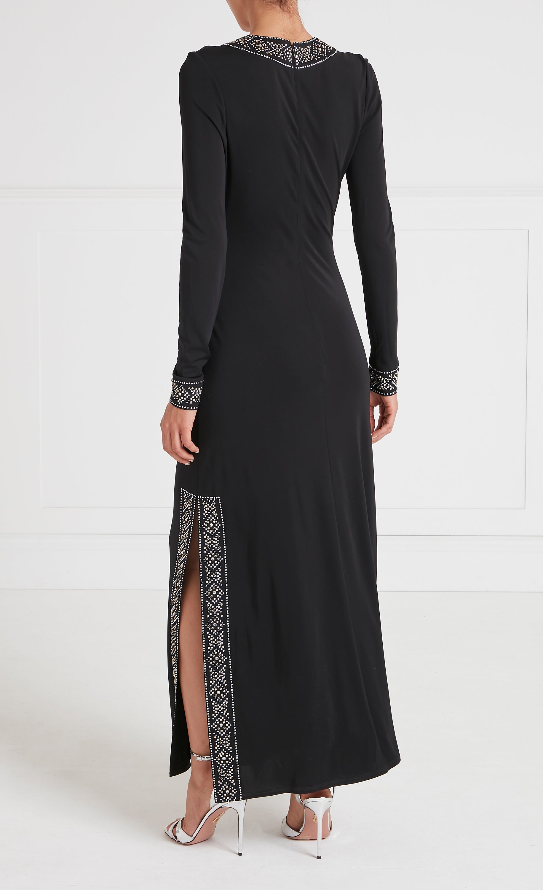 Gallantry V Neck Dress - Black