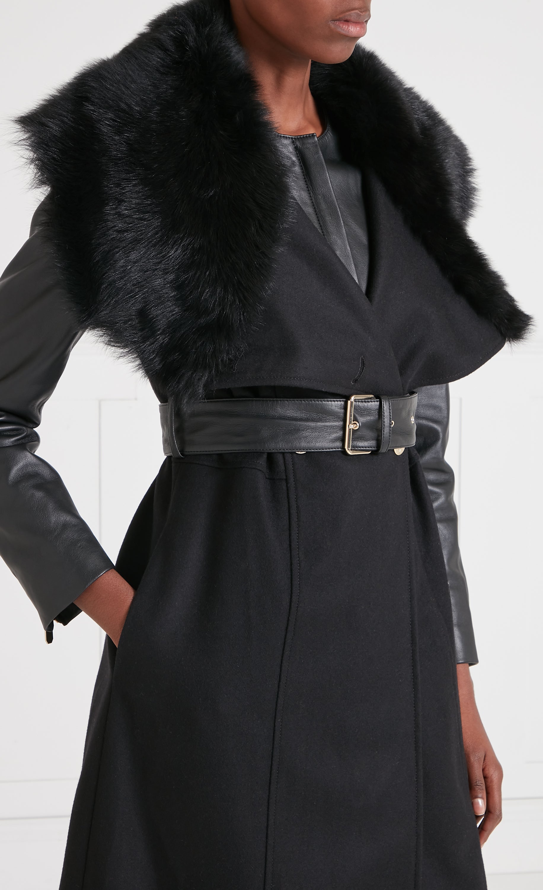 Sovereign Coat - Black