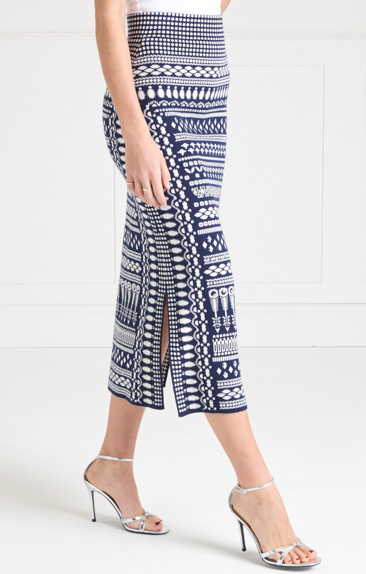 Tlalli Knit Skirt - Navy Silver