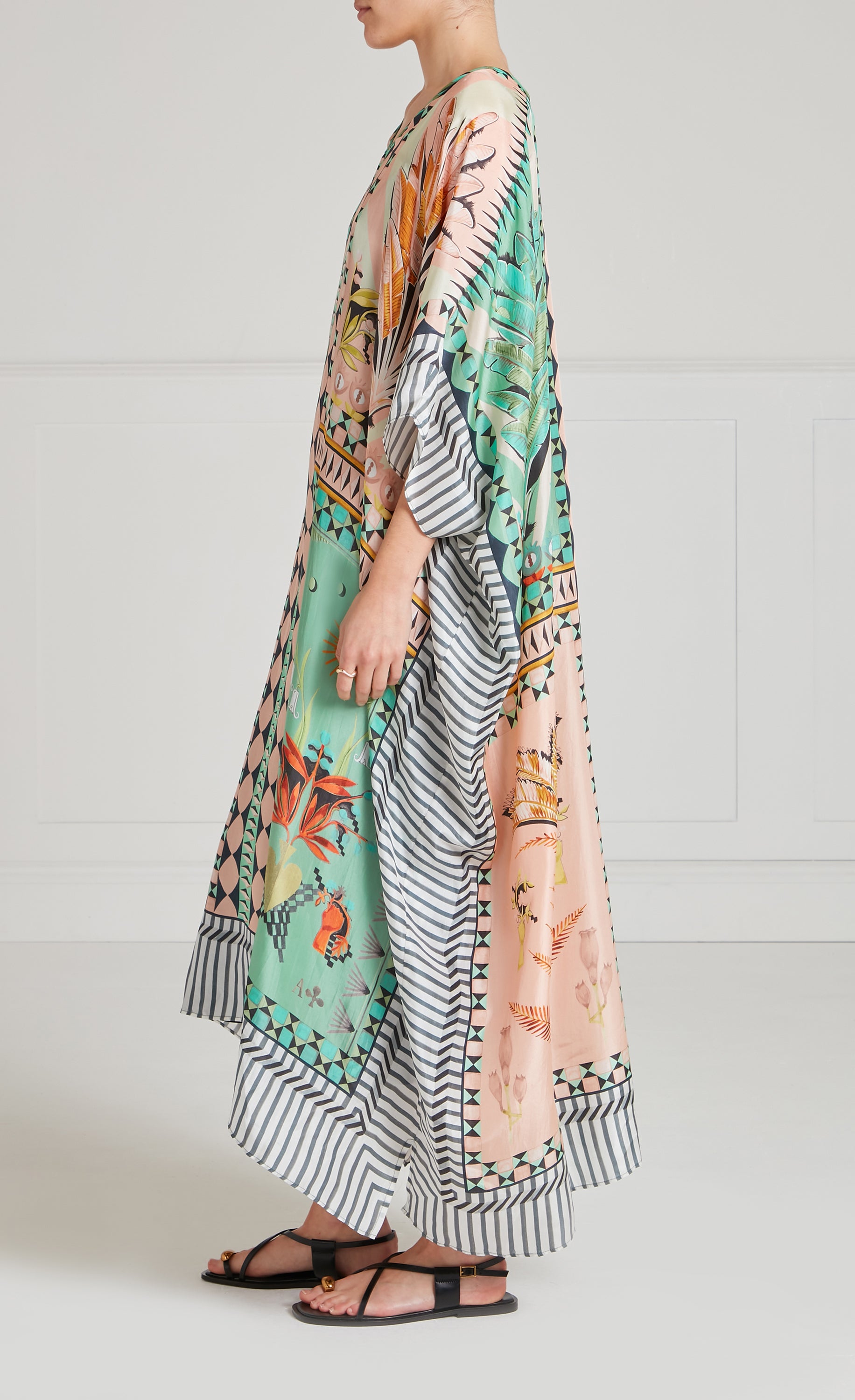 Amber V-Neck Kaftan - Bellini Mix