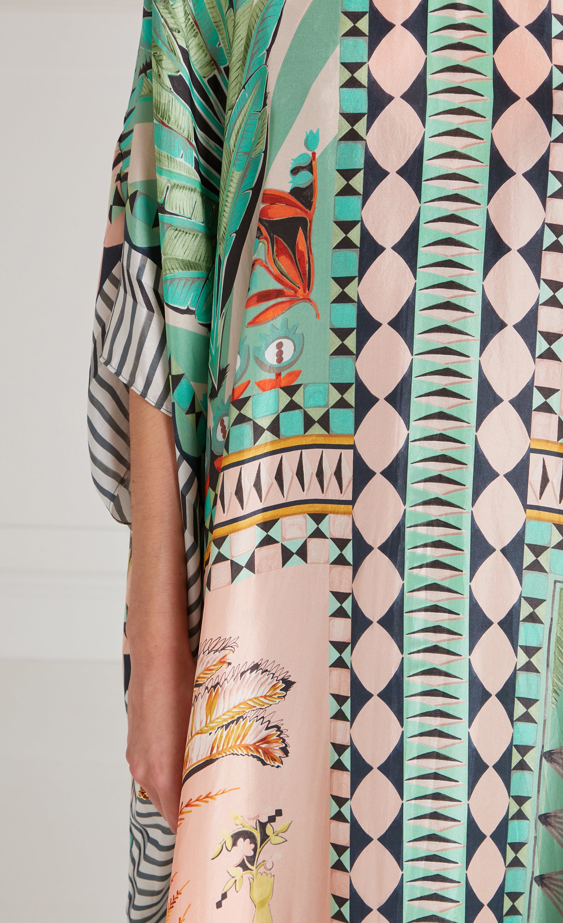 Amber V-Neck Kaftan - Bellini Mix