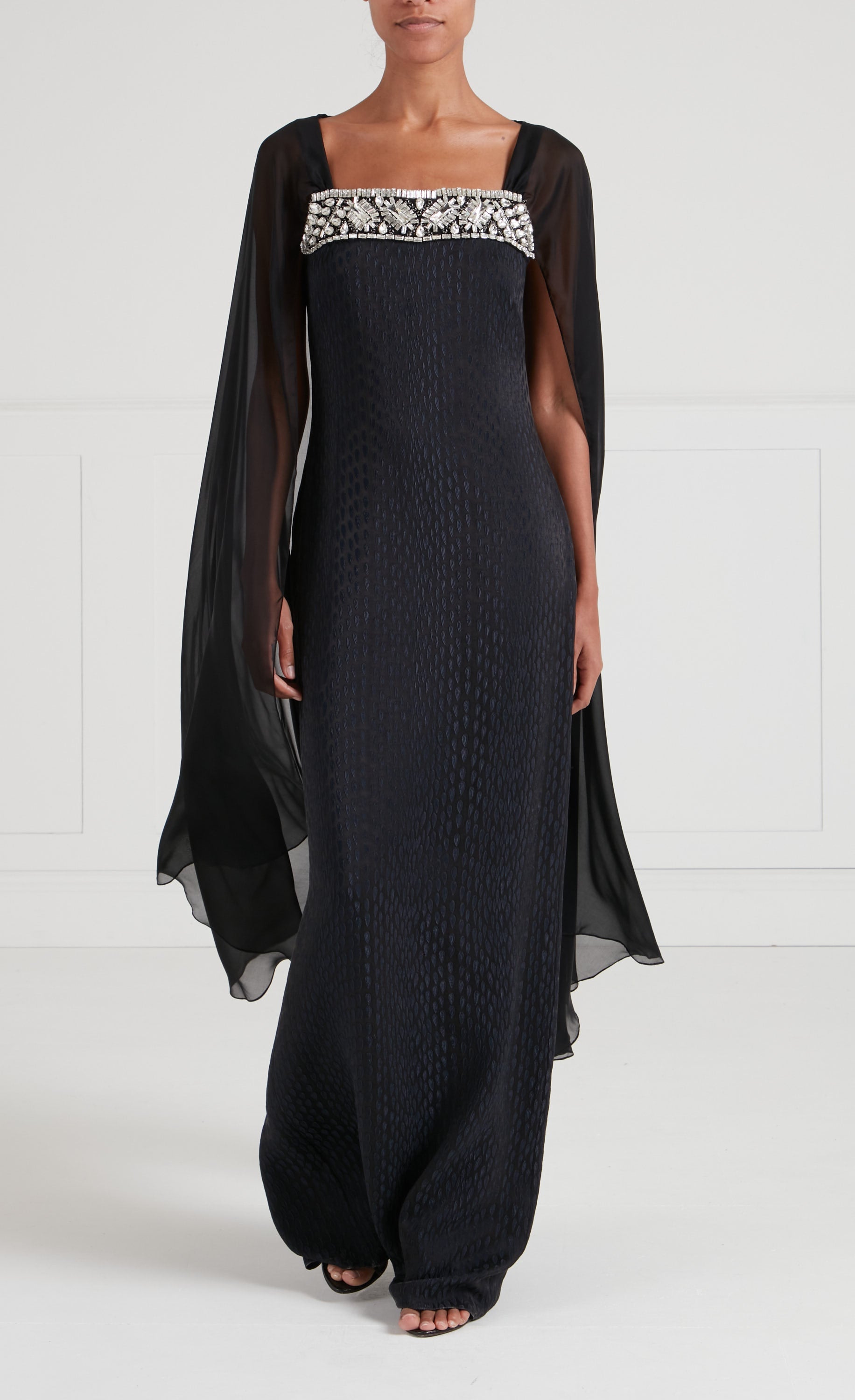 Pyramus Cape Gown - Black