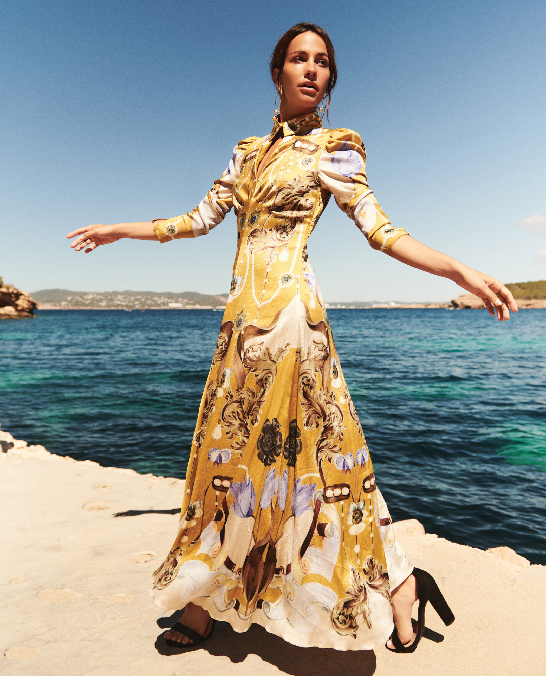 Ask Alice: Which dress should I wear as a wedding guest? | World of Temperley Temperley London (UK) Ask Alice: Which dress should I wear as a wedding guest? | World of Temperley Temperley London (UK)