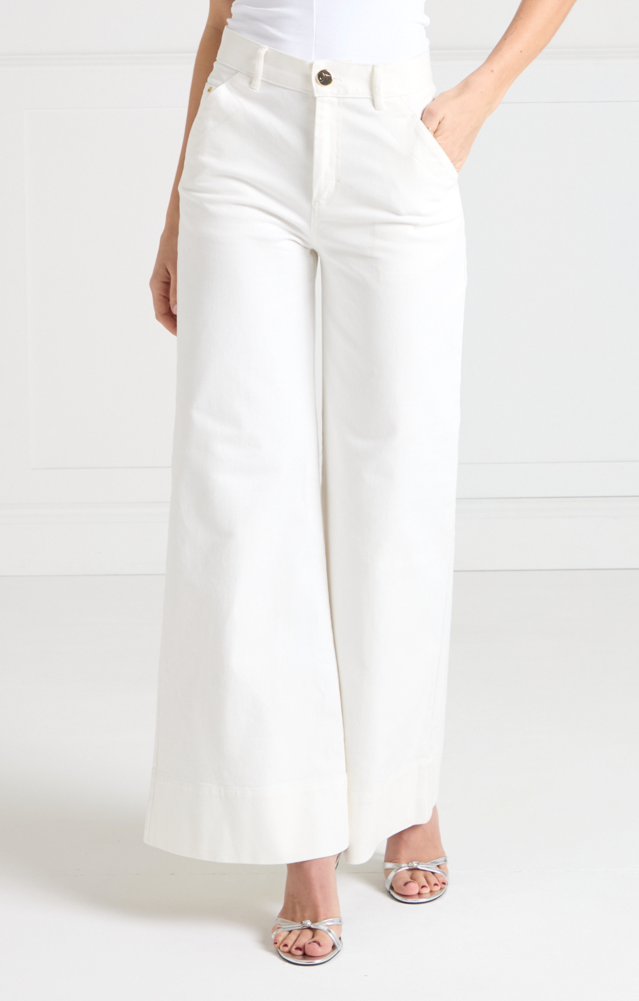 Raquel Wide-Leg Jean - White